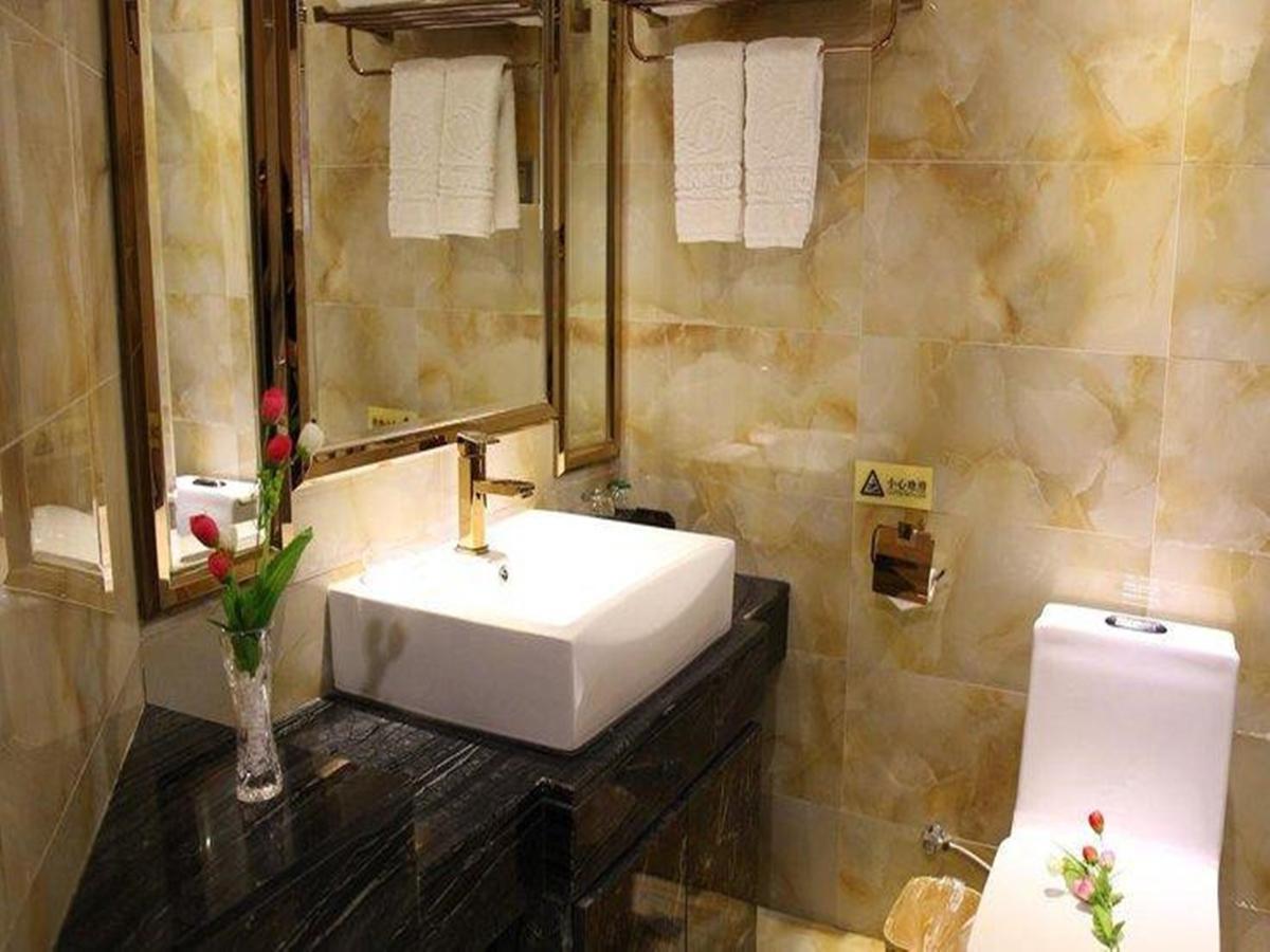 麗枫酒店·武汉高铁店 外观 照片